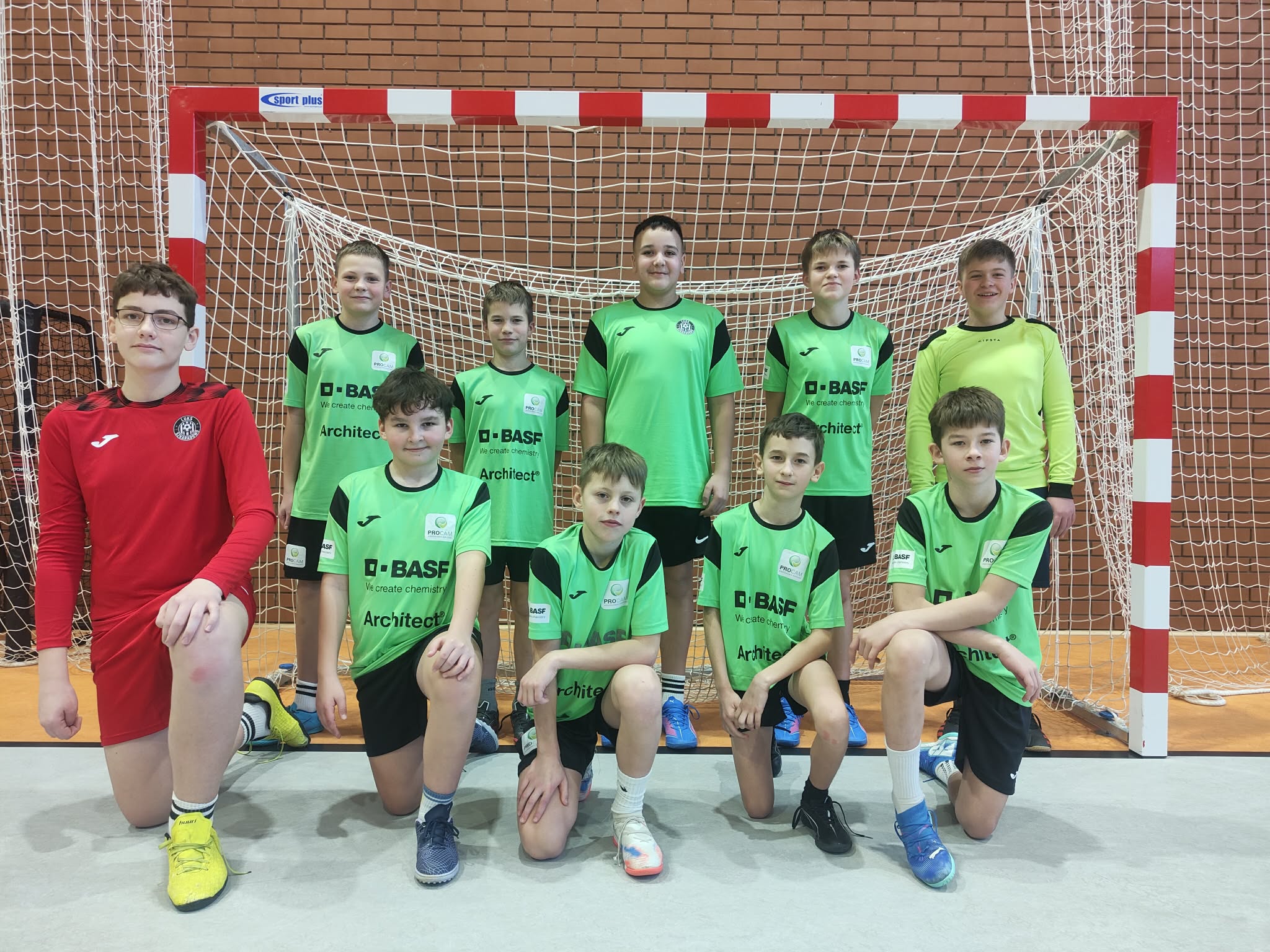 1f860f11 a139 41bd 9d5e 472fd56a7954